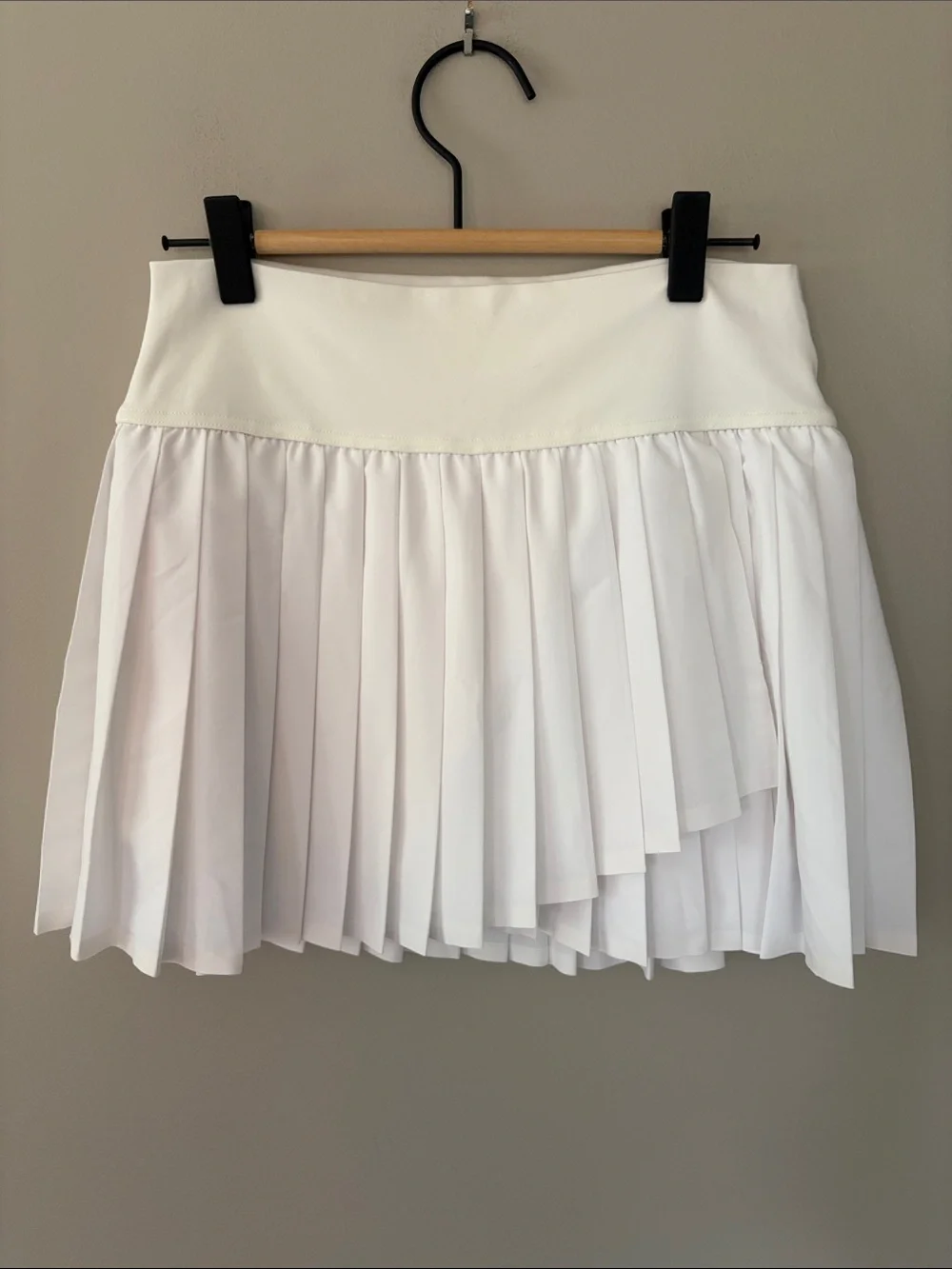 Aerie‎ Offline White Pleated Athletic Skirt Skort Medium Preppy Tennis Mini